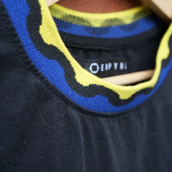 Empyre Tee shirt - Picture 2 of 8